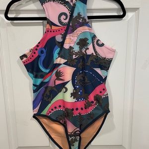 Nike Mystic Stone Active Top, Size S